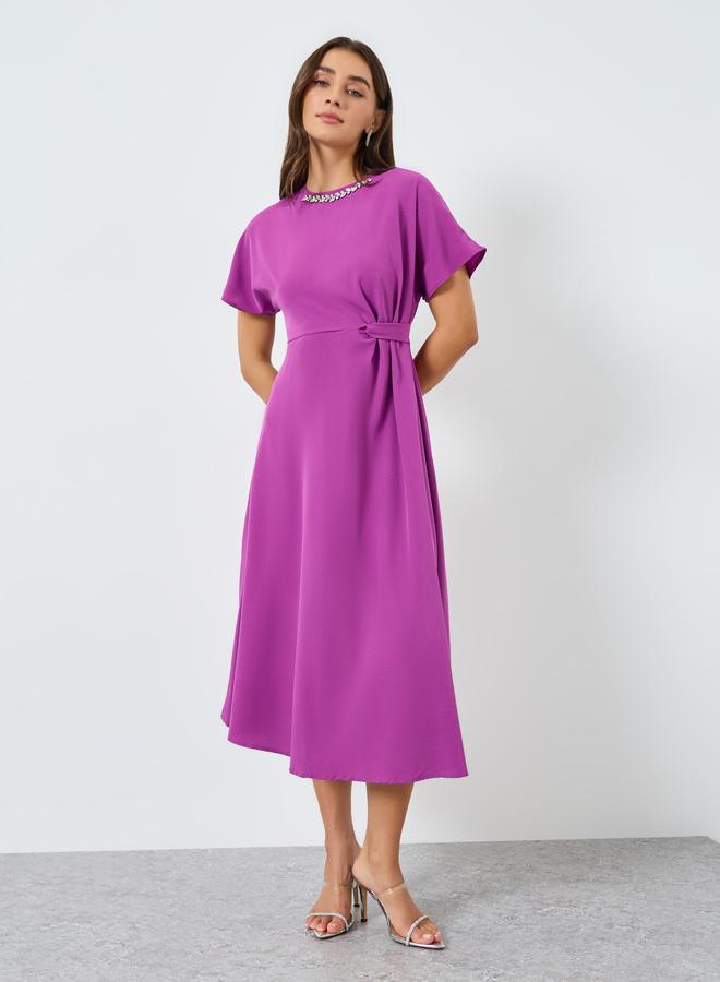 Styli Women Purple Embellished Short Sleeves Midi Dress - Image 2